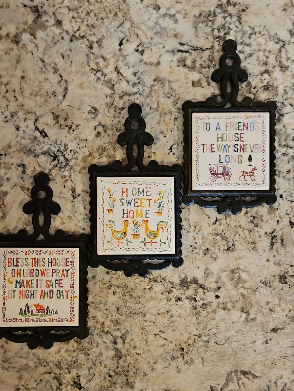 FM Japan Cast-Iron Metal Wall Hangings With Cheerful Sayings